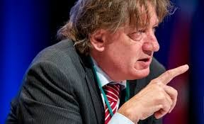 Kan een afbeelding zijn van 1 persoon