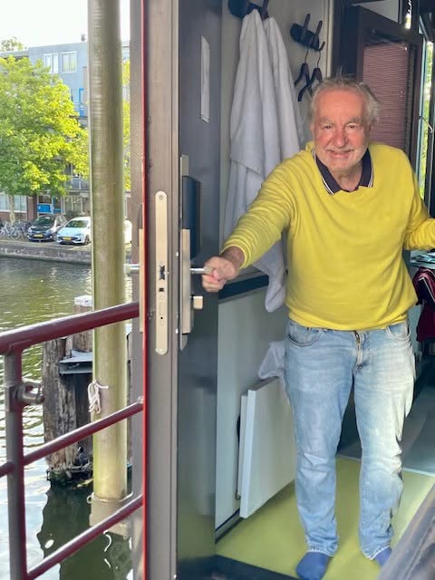 Afbeelding bij ‘Geslapen op de Kabouterbrug in Amsterdam’ (2 van 2)